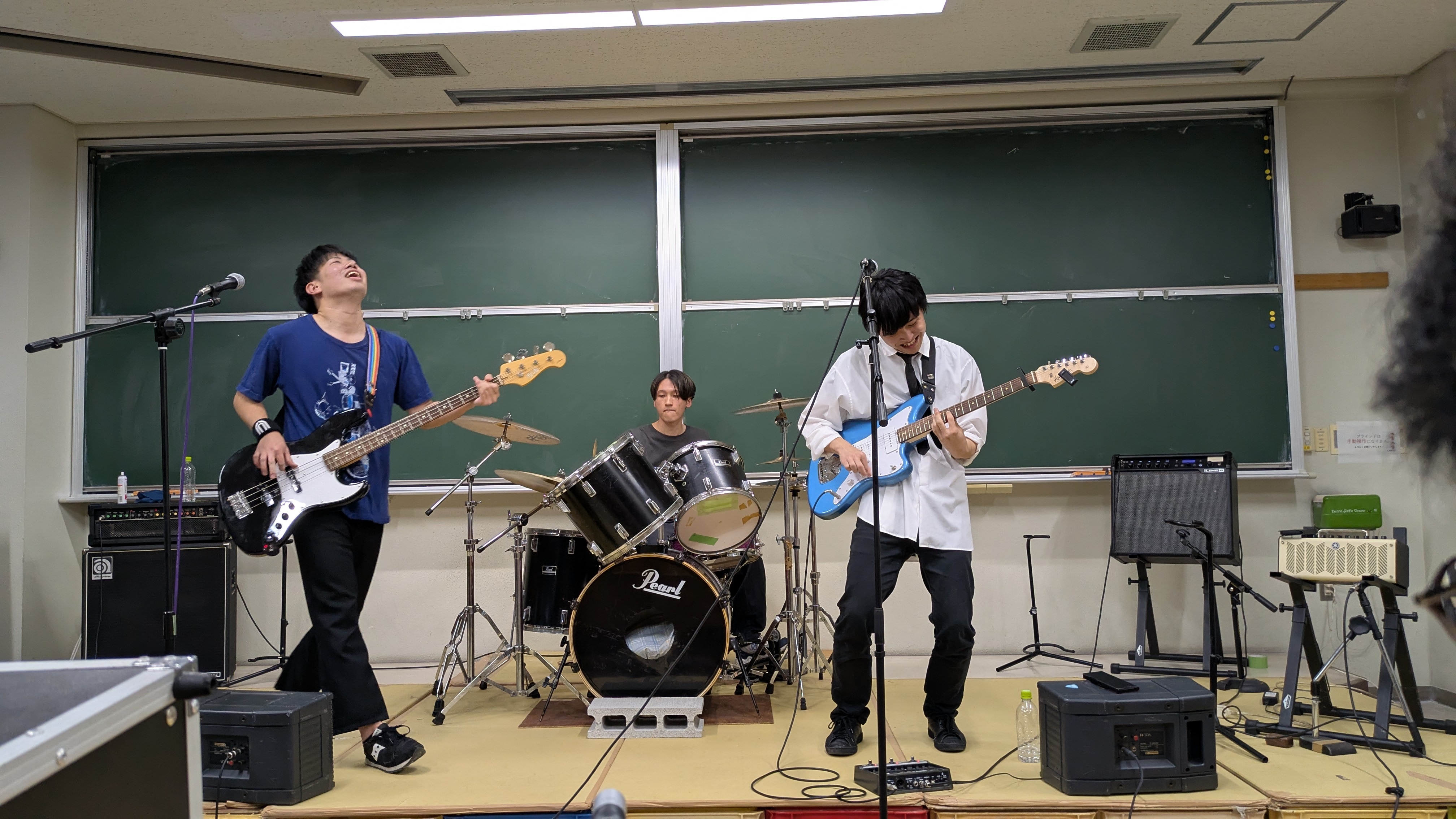 ブルース＆ロック同好会の活動の様子